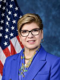 Nellie Pou head shot